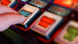 Spielautomaten Manipulieren mit Software